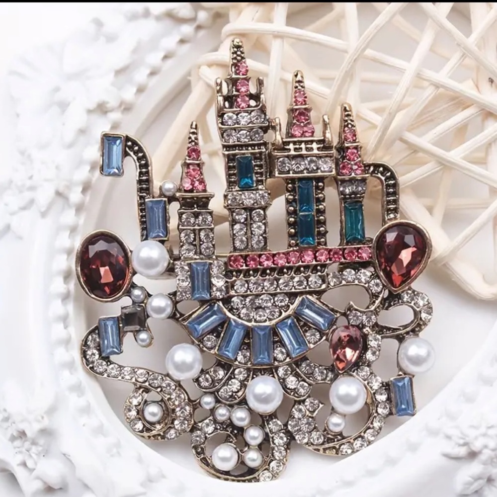 Exaggerated Large Vintage Gothic Castle Fairytale Brooch, Lapel Pin, Pendant